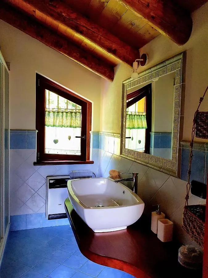 Baita Eleonora Argegno Farm stay