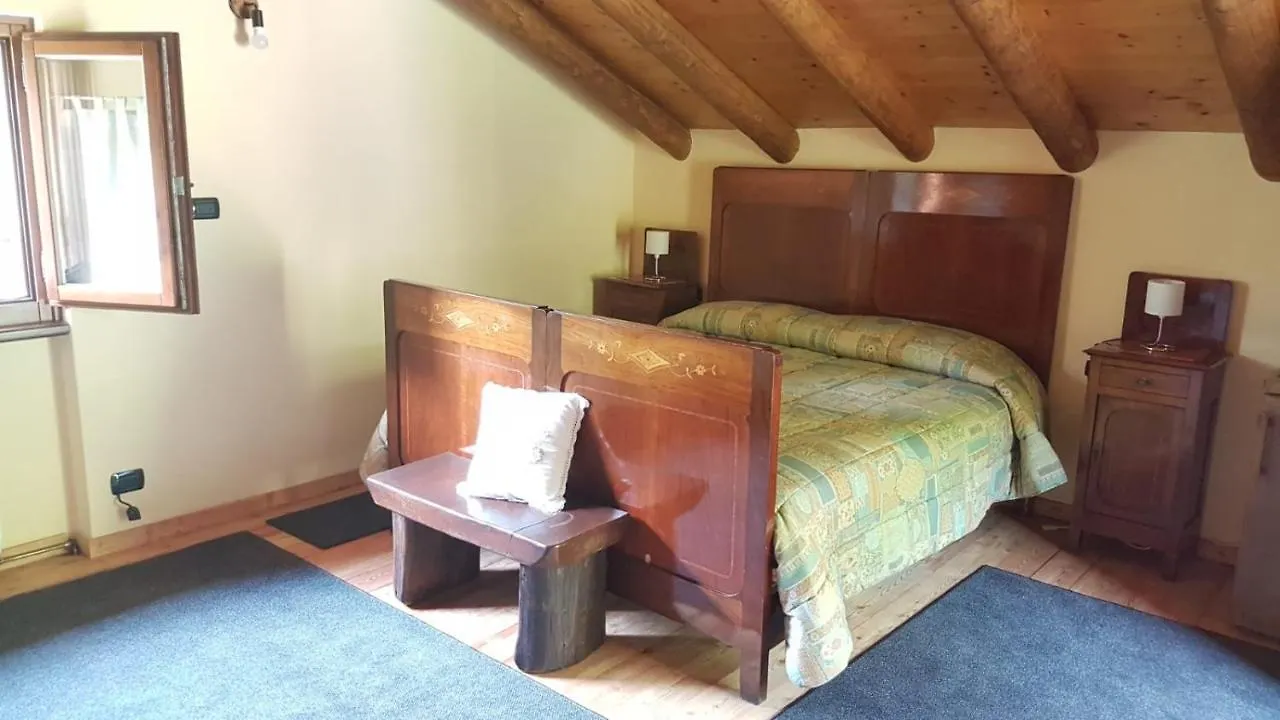 Baita Eleonora Argegno Farm stay