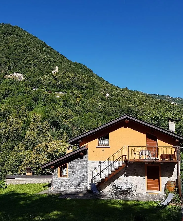 Farm stay Baita Eleonora Argegno Italy
