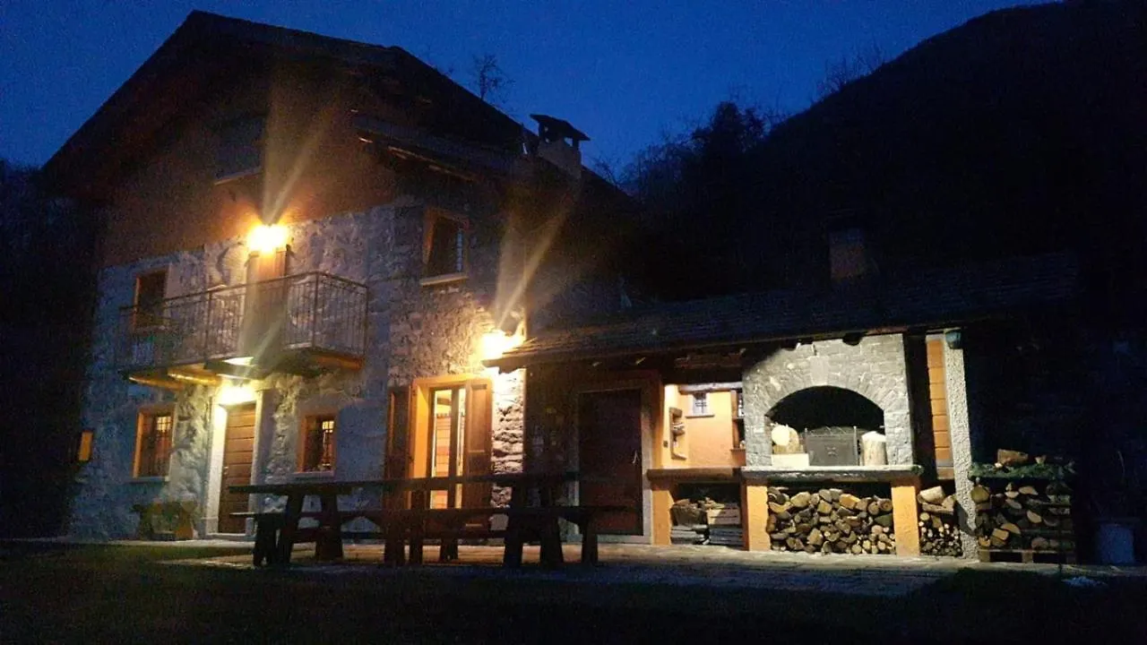 Baita Eleonora Argegno Italy