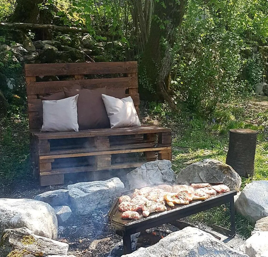 Baita Eleonora Argegno 0*,  Italy