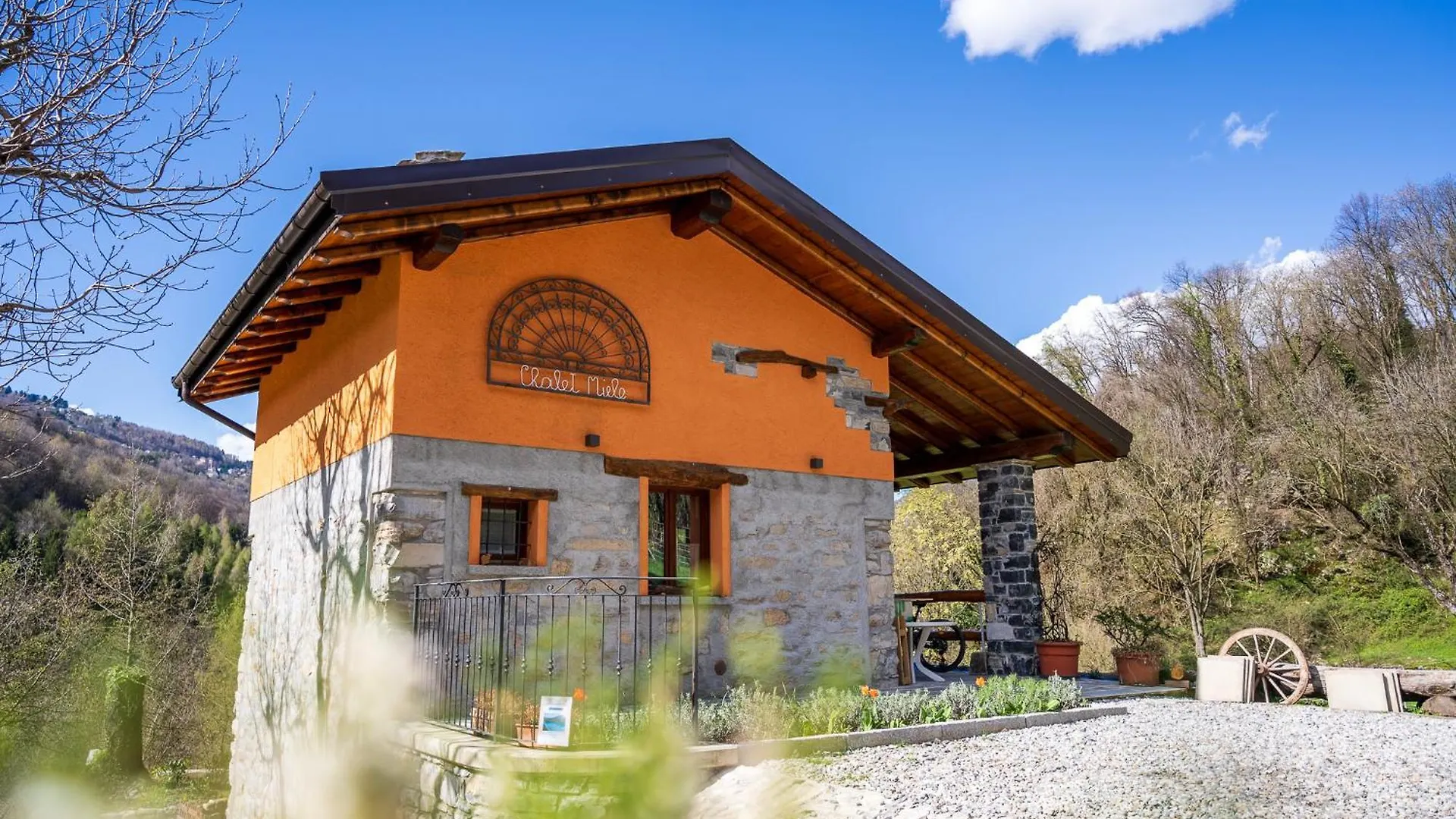 Farm stay Baita Eleonora Argegno Italy
