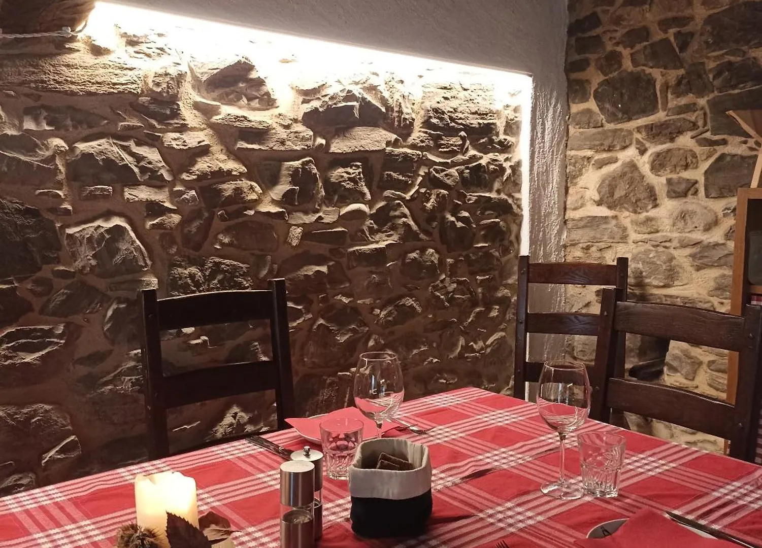 Baita Eleonora Argegno Farm stay