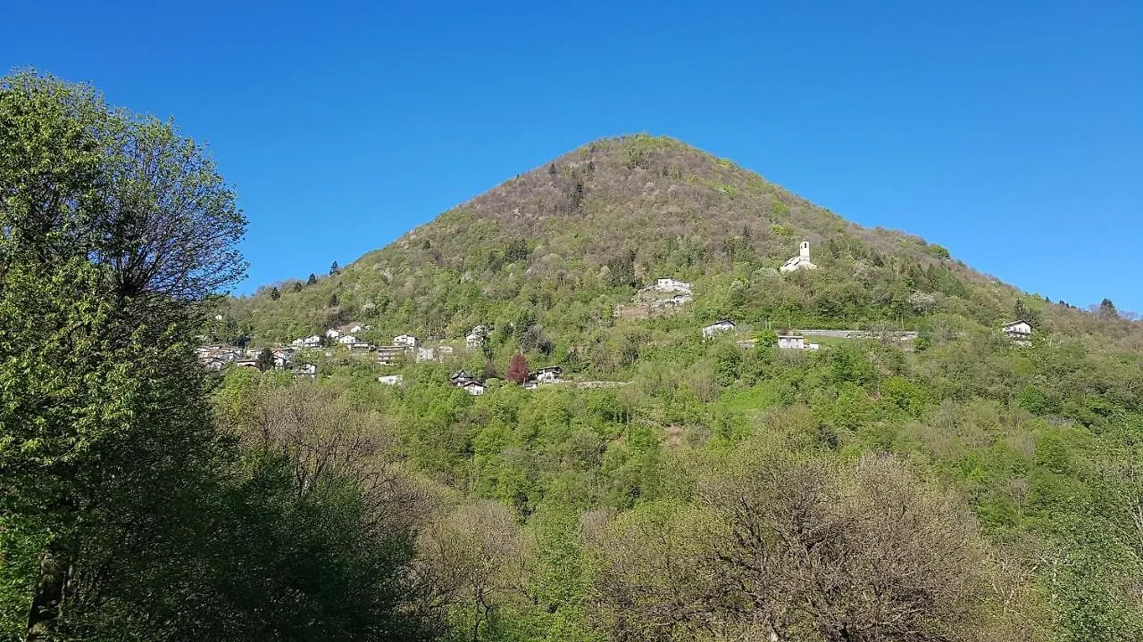 Baita Eleonora Argegno Vakantieboerderij